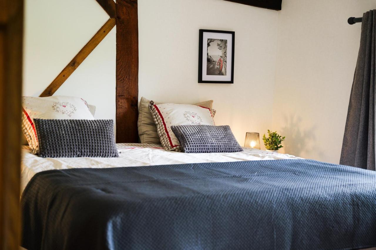 Gite La Dame Au Lit Gite A La Ferme Momignies Zewnętrze zdjęcie