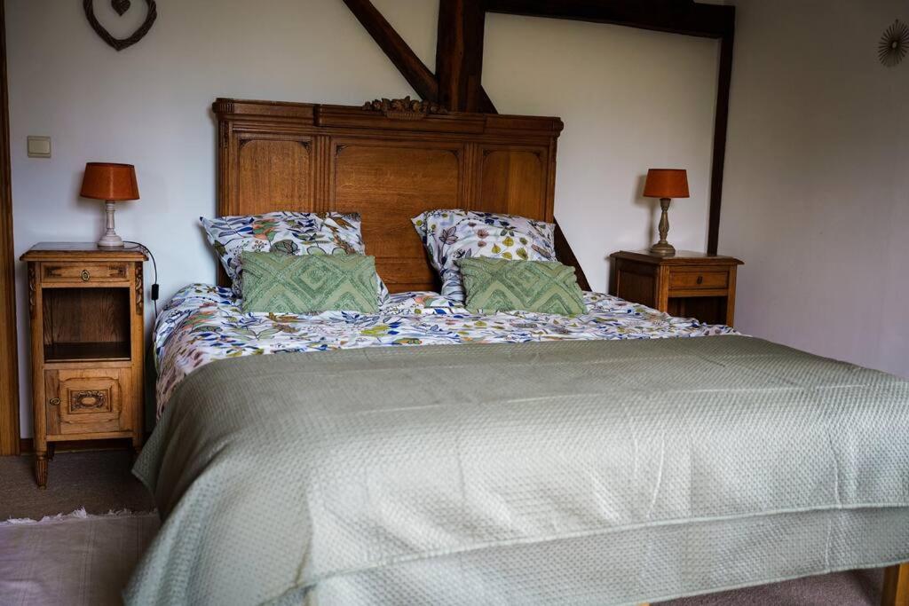Gite La Dame Au Lit Gite A La Ferme Momignies Zewnętrze zdjęcie